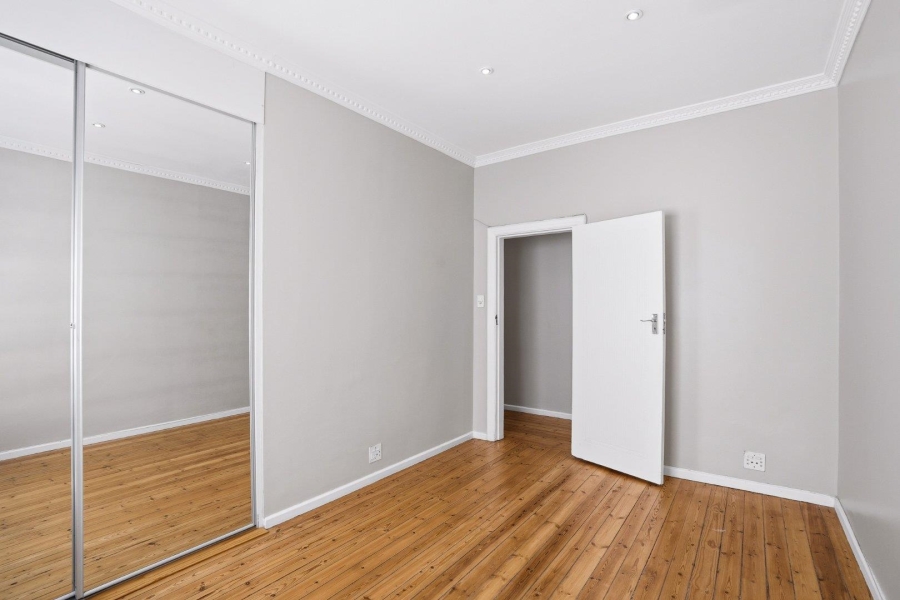 To Let 2 Bedroom Property for Rent in Sea Point Western Cape